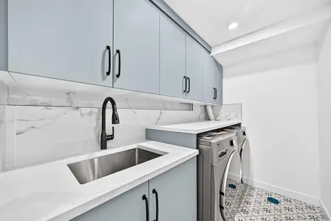808 Avonlea Place SE photo 20