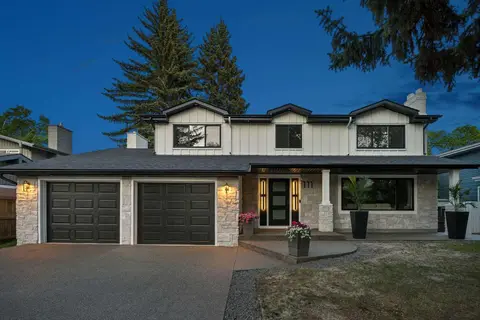 111 Canata Close SW, Calgary