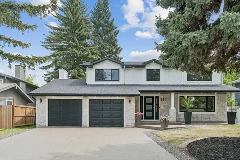 111 Canata Close SW photo 6