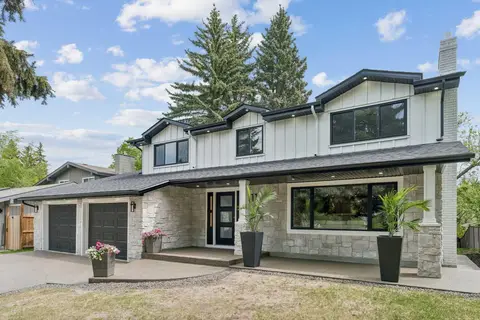 111 Canata Close SW photo 7
