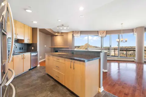 1901, 1088 6 Avenue SW photo 13