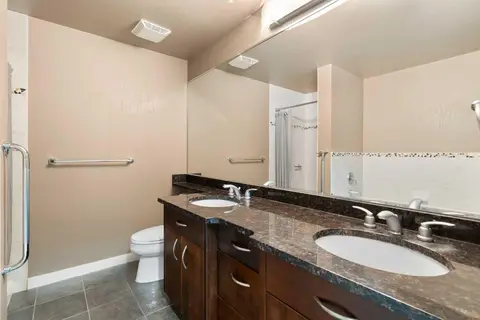 1901, 1088 6 Avenue SW photo 32