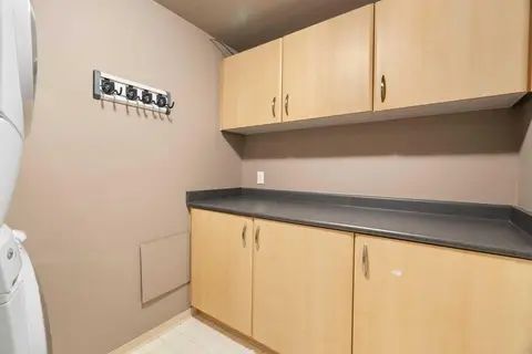 1901, 1088 6 Avenue SW photo 36