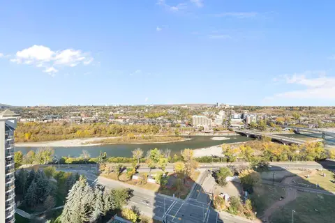 1901, 1088 6 Avenue SW photo 4