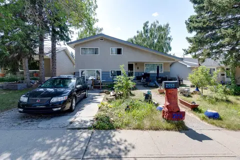 2551 Chicoutimi Drive NW, Calgary