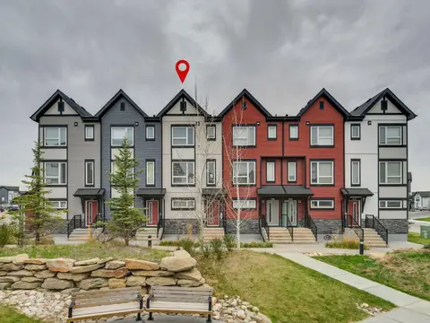 108, 11 Evanscrest Mews NW, Calgary