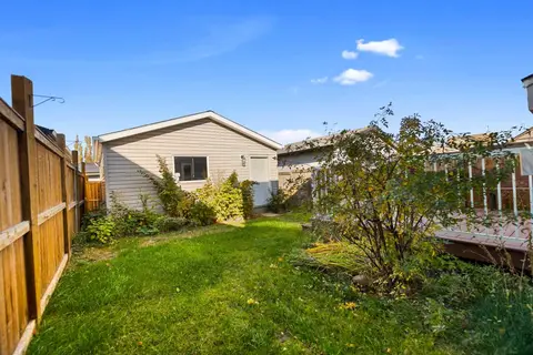 195 Cranberry Close SE photo 29