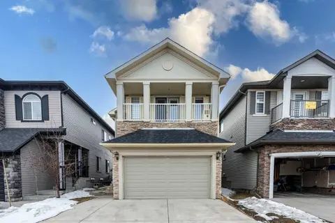422 Taralake Way NE photo 2